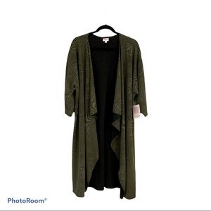NWT LuLaRoe Shirley (L) layering piece